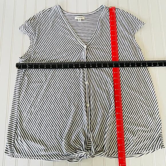 Max Studio Size 2X striped Knit top blue white - Picture 8 of 9